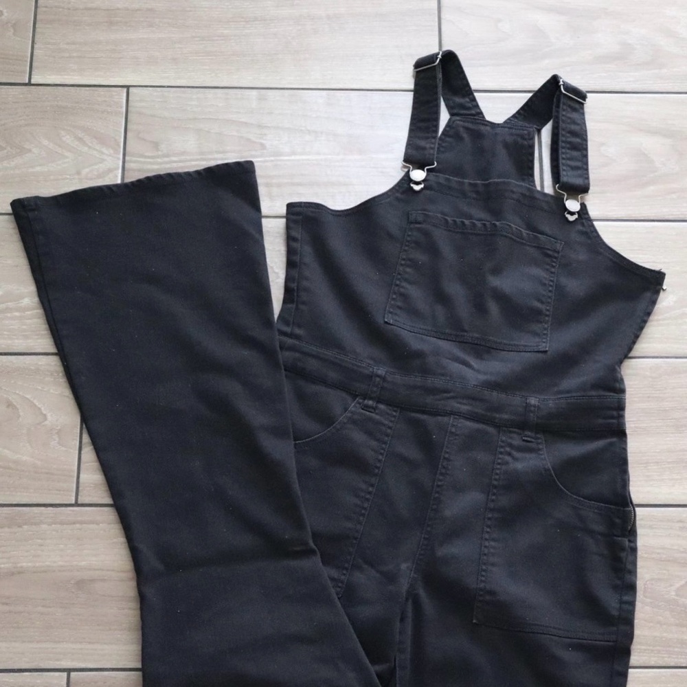 Black Women's Flared Denim Overalls - Versatile Casual Jumpsuit